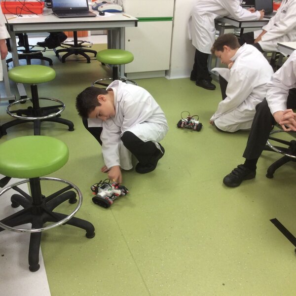 Image of Student Scientists Visit UCLAN